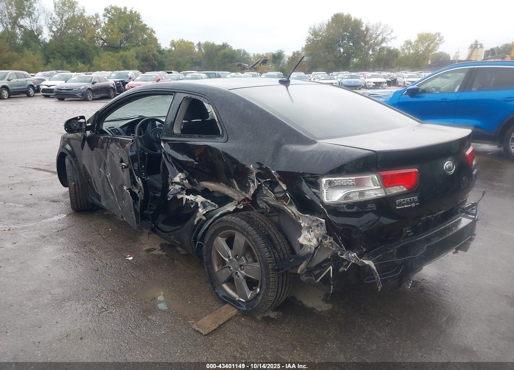 2010 KIA FORTE KOUP EX VIN: KNAFU6A29A5252350
