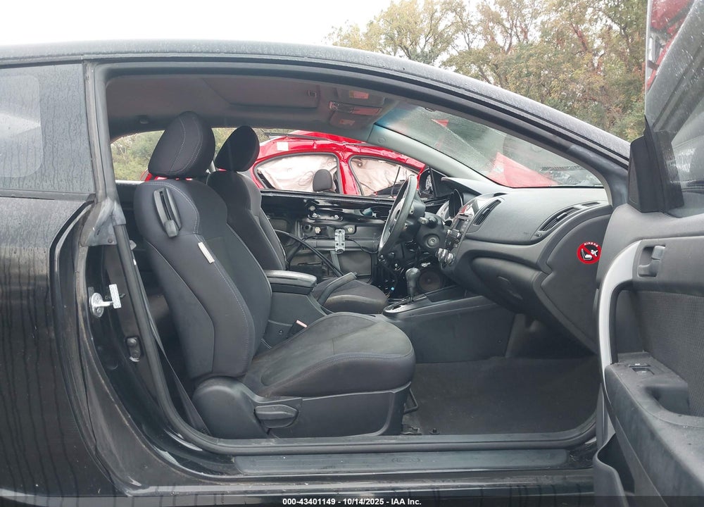 2010 KIA FORTE KOUP EX VIN: KNAFU6A29A5252350