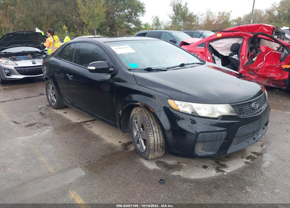 2010 KIA FORTE KOUP EX VIN: KNAFU6A29A5252350