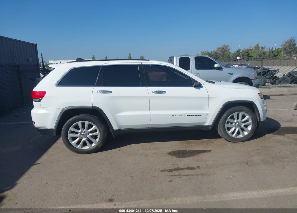 2018 JEEP GRAND CHEROKEE LAREDO 4X2 VIN: 1C4RJEAGXJC382826