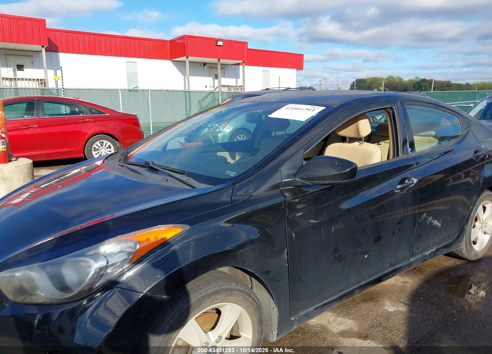 2013 HYUNDAI ELANTRA GLS VIN: KMHDH4AEXDU014168