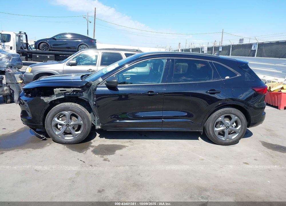2024 FORD ESCAPE ST LINE VIN: 1FMCU0MN9RUA43678