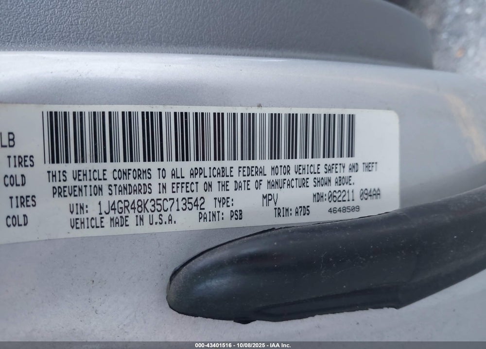 2005 JEEP GRAND CHEROKEE LAREDO VIN: 1J4GR48K35C713542