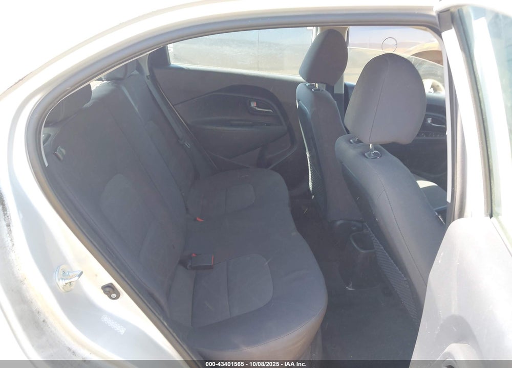 2014 KIA RIO VIN: KNADM5A38E6334533