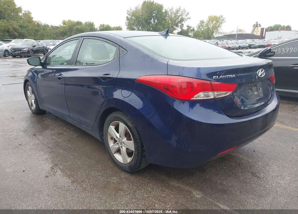 2012 HYUNDAI ELANTRA VIN: 5NPDH4AE8CH144883