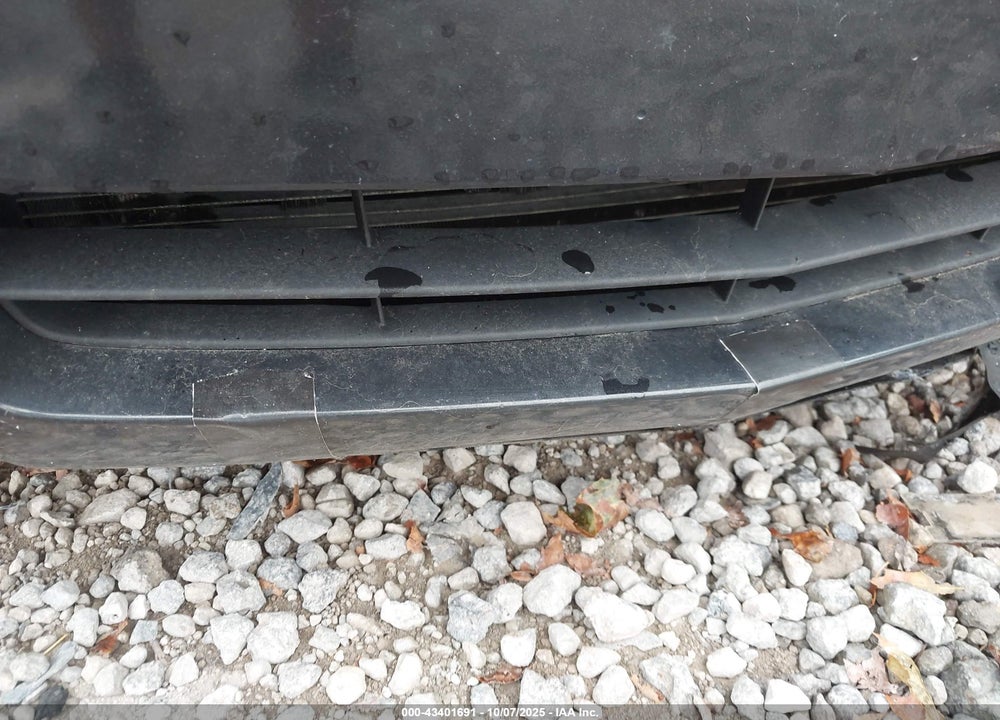 2011 CHEVROLET MALIBU VIN: 1G1ZC5E18BF326084