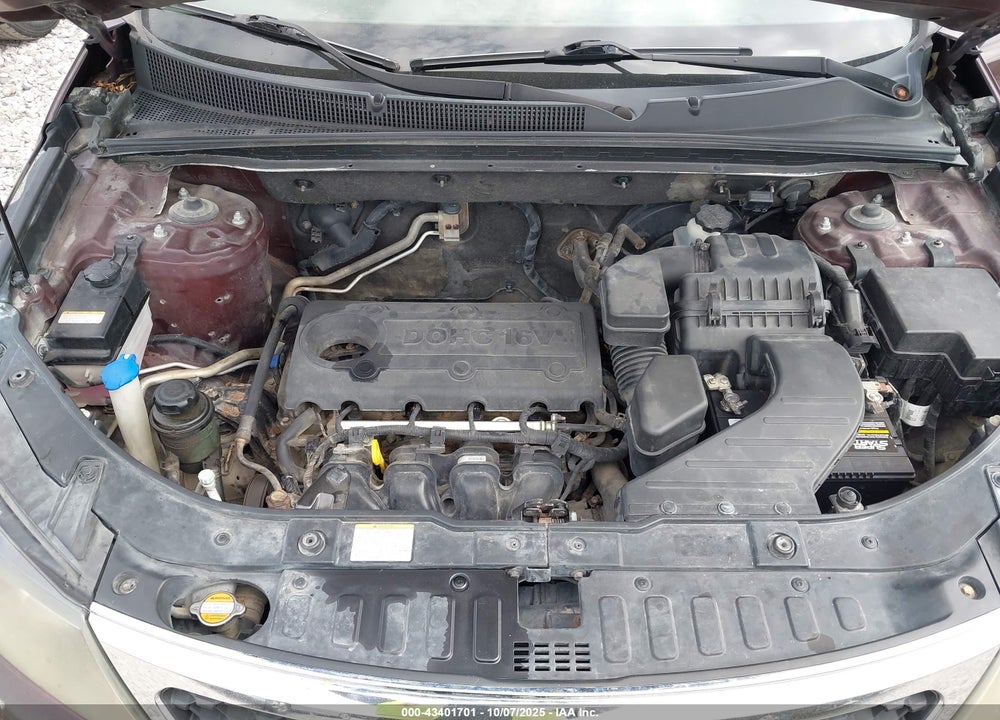 2011 KIA SORENTO VIN: 5XYKT4A17BG060160