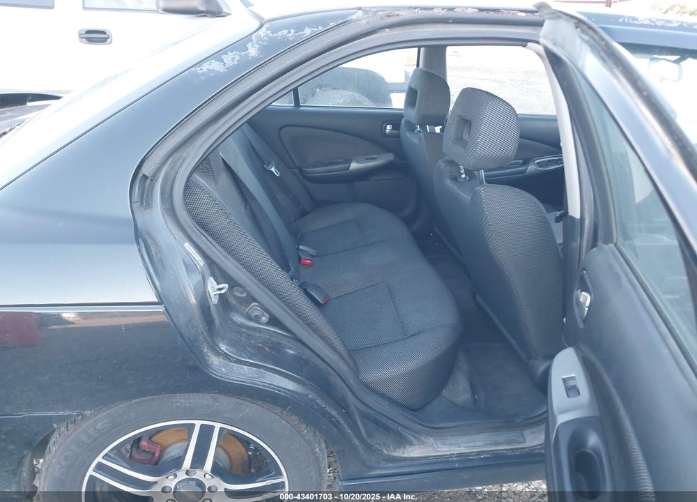 2004 NISSAN SENTRA SE-R SPEC V VIN: 3N1AB51D24L728623