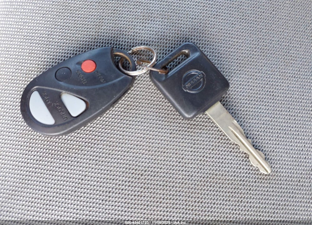 2004 NISSAN SENTRA SE-R SPEC V VIN: 3N1AB51D24L728623