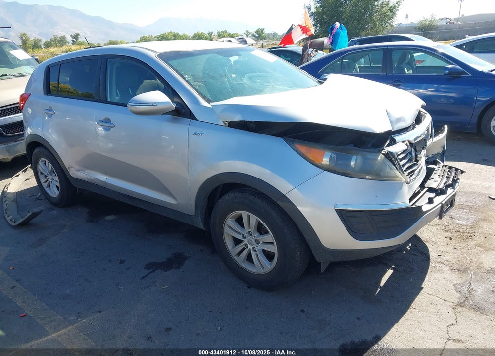 2011 KIA SPORTAGE VIN: KNDPBCA26B7060420