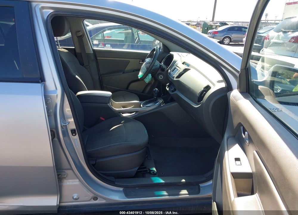 2011 KIA SPORTAGE VIN: KNDPBCA26B7060420