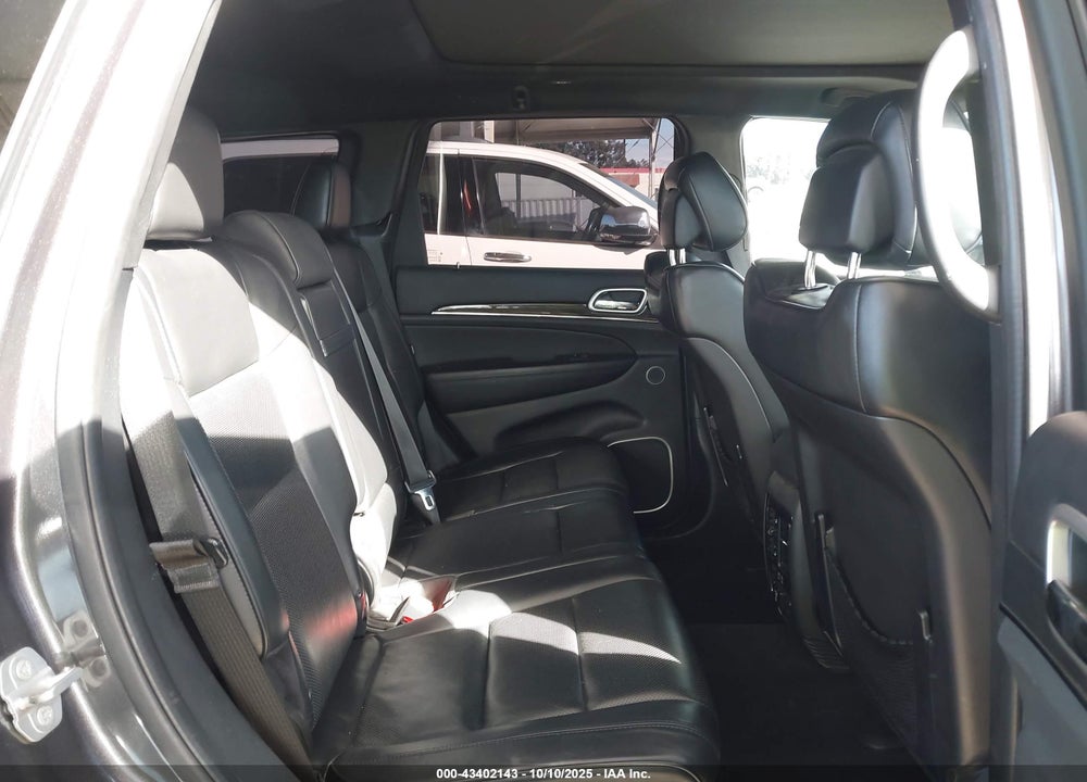 2016 JEEP GRAND CHEROKEE VIN: 1C4RJFCM3GC395547