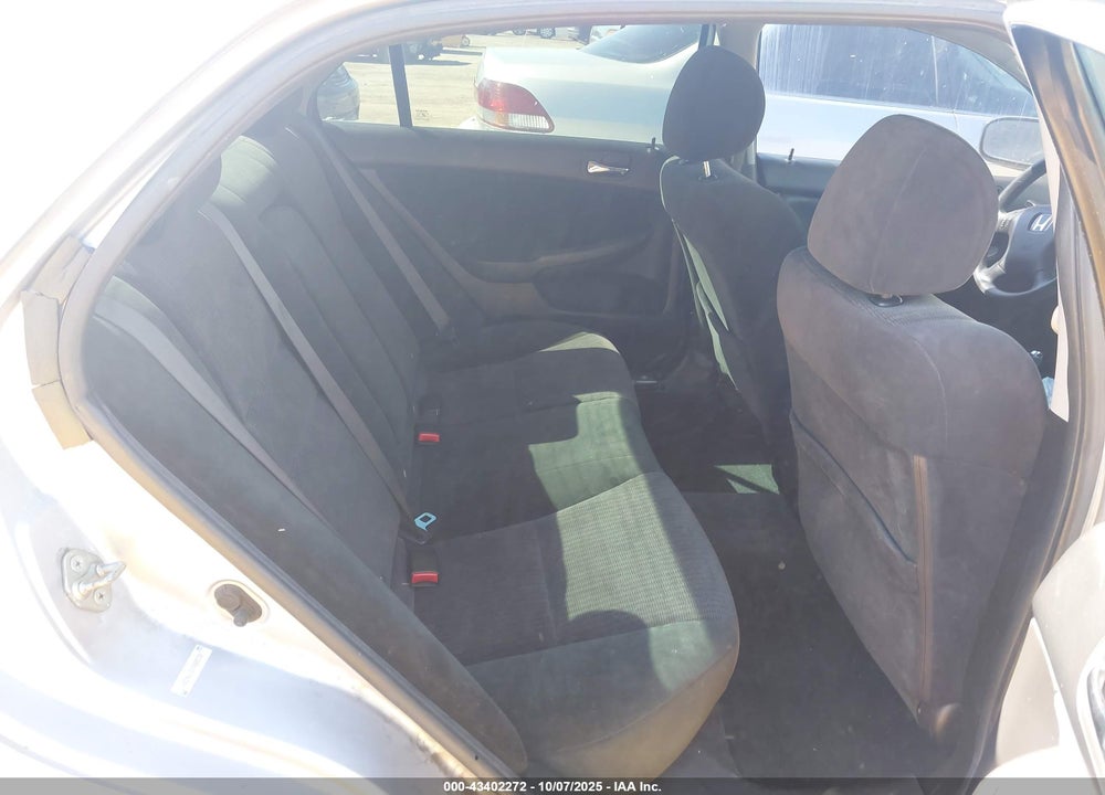 2005 HONDA ACCORD 3.0 LX VIN: 1HGCM663X5A003108