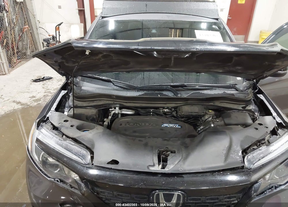 2021 HONDA PASSPORT AWD EX-L VIN: 5FNYF8H50MB032907