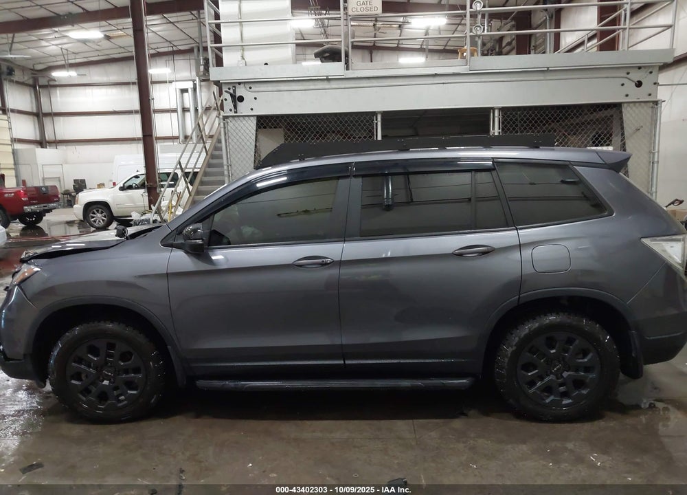 2021 HONDA PASSPORT AWD EX-L VIN: 5FNYF8H50MB032907