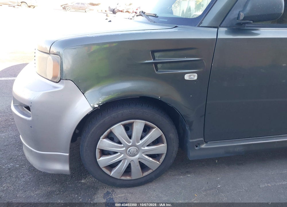 2006 SCION XB VIN: JTLKT324964045820