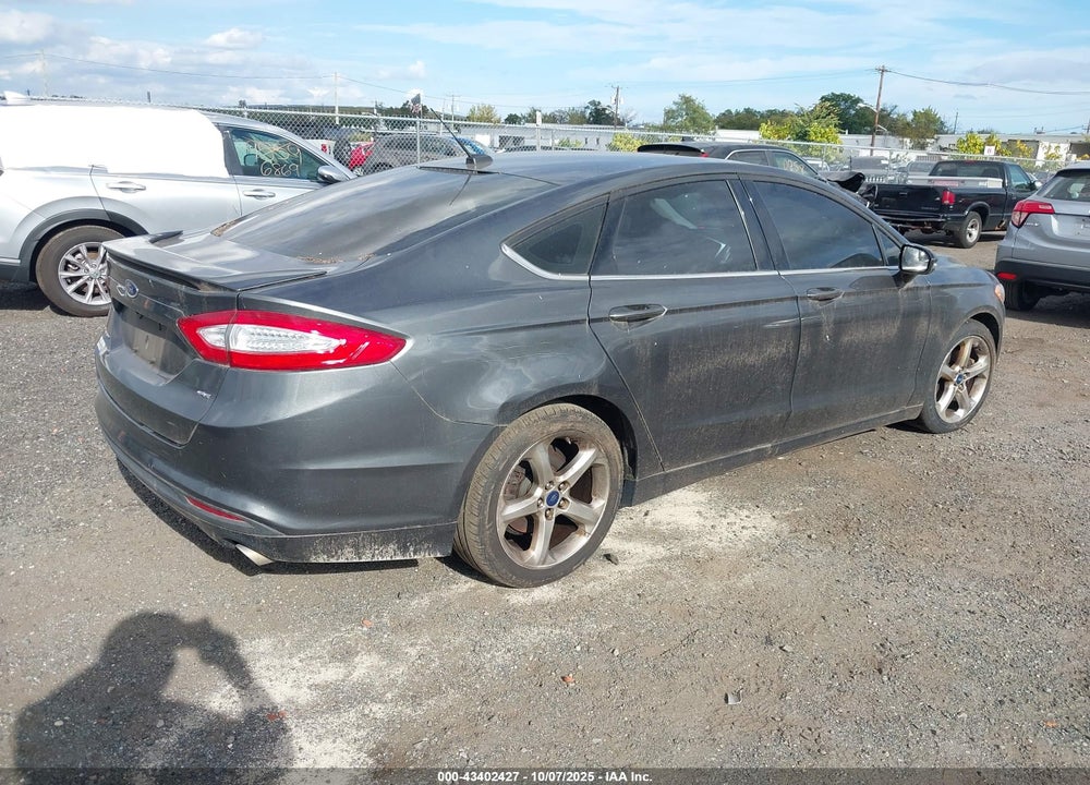 2015 FORD FUSION SE VIN: 3FA6P0H78FR122370