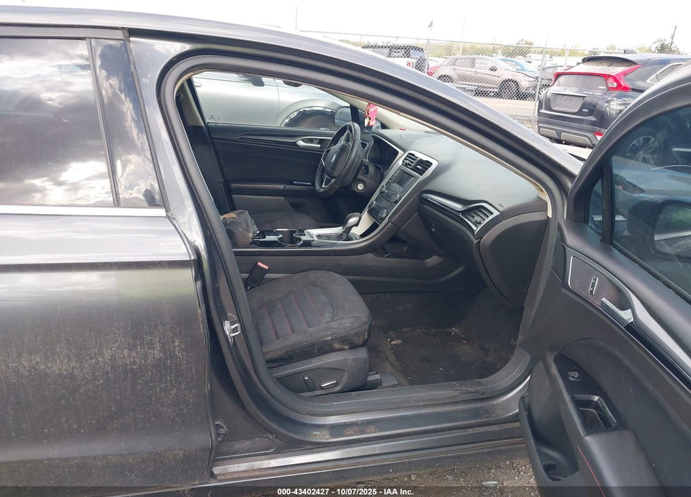 2015 FORD FUSION SE VIN: 3FA6P0H78FR122370