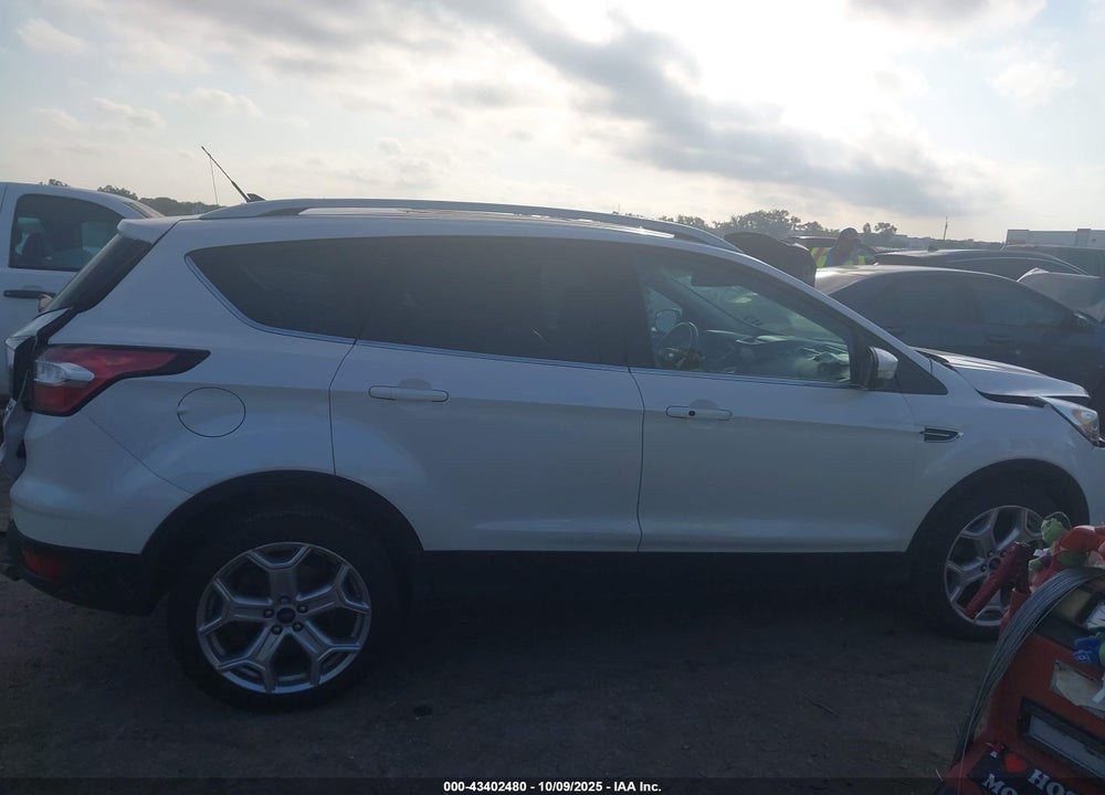 2018 FORD ESCAPE VIN: 1FMCU0J96JUD36353