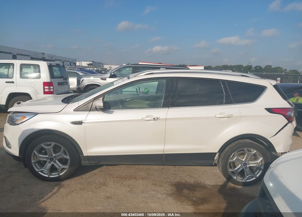 2018 FORD ESCAPE VIN: 1FMCU0J96JUD36353
