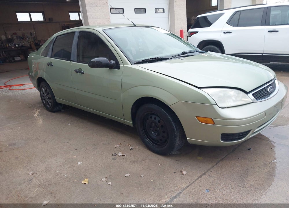 2007 FORD FOCUS S/SE/SES VIN: 1FAFP34N17W239888