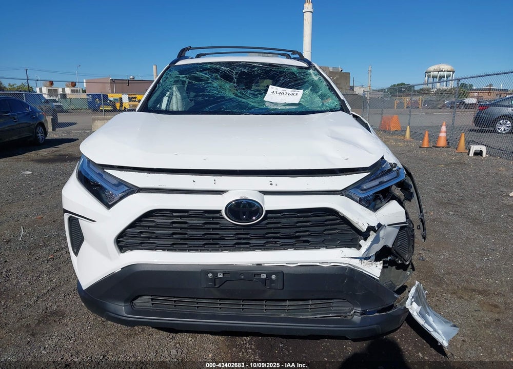 2023 TOYOTA RAV4 VIN: 2T3P1RFV4PC358695