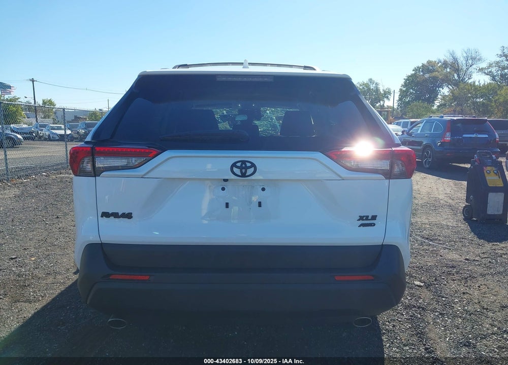 2023 TOYOTA RAV4 VIN: 2T3P1RFV4PC358695