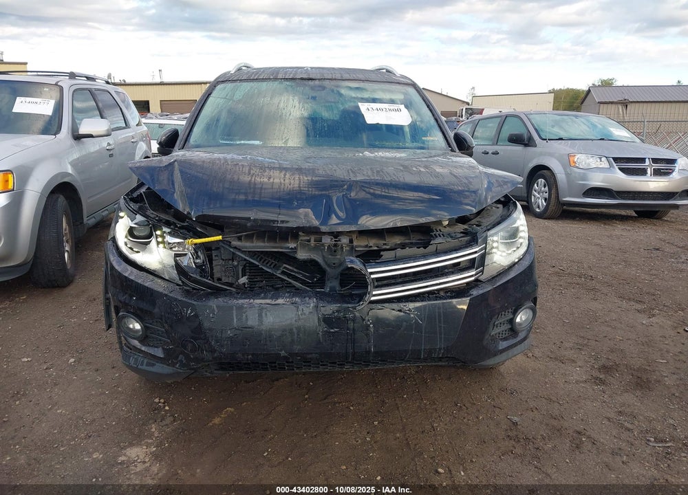 2016 VOLKSWAGEN TIGUAN VIN: WVGBV7AX6GW505249