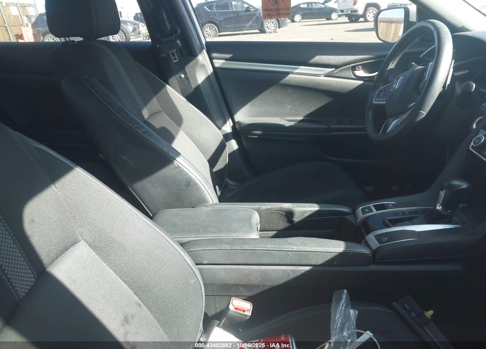 2019 HONDA CIVIC VIN: 2HGFC2F88KH578843