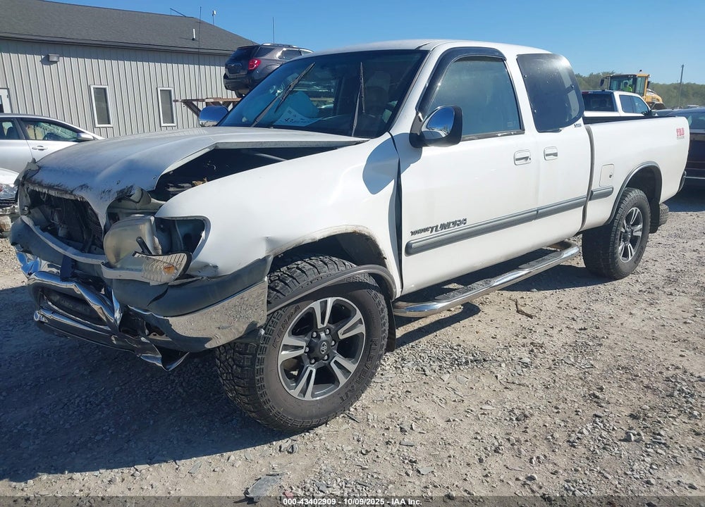 2000 TOYOTA TUNDRA SR5 V8 VIN: 5TBBT4418YS085262