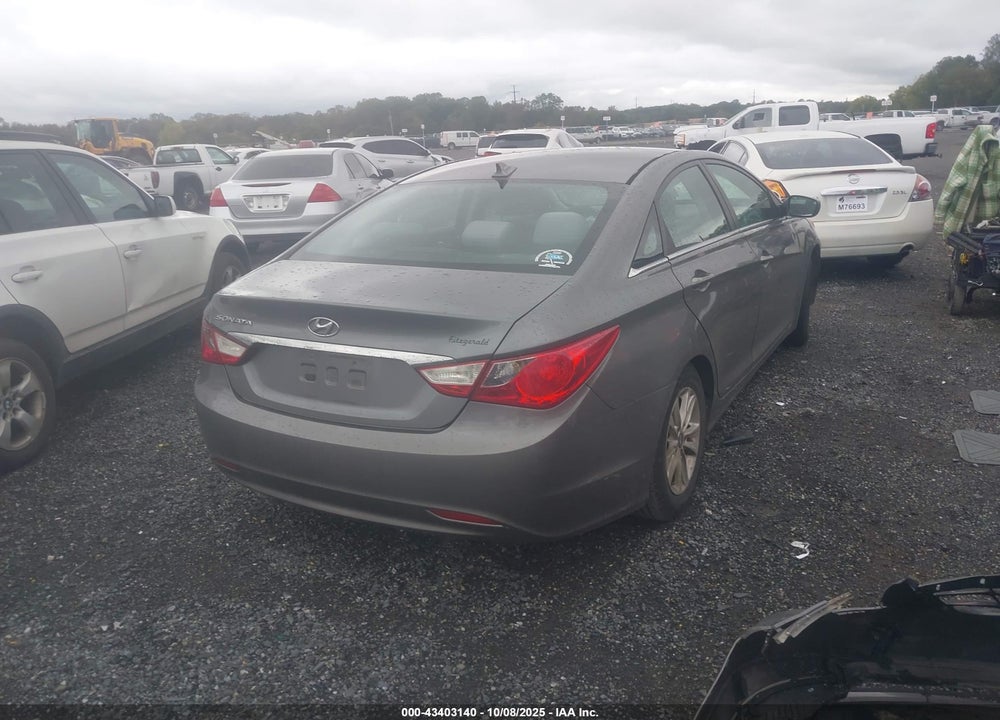 2013 HYUNDAI SONATA GLS VIN: 5NPEB4AC7DH761004