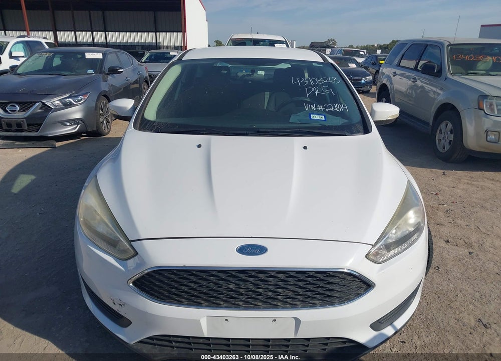 2016 FORD FOCUS SE VIN: 1FADP3K21GL221814