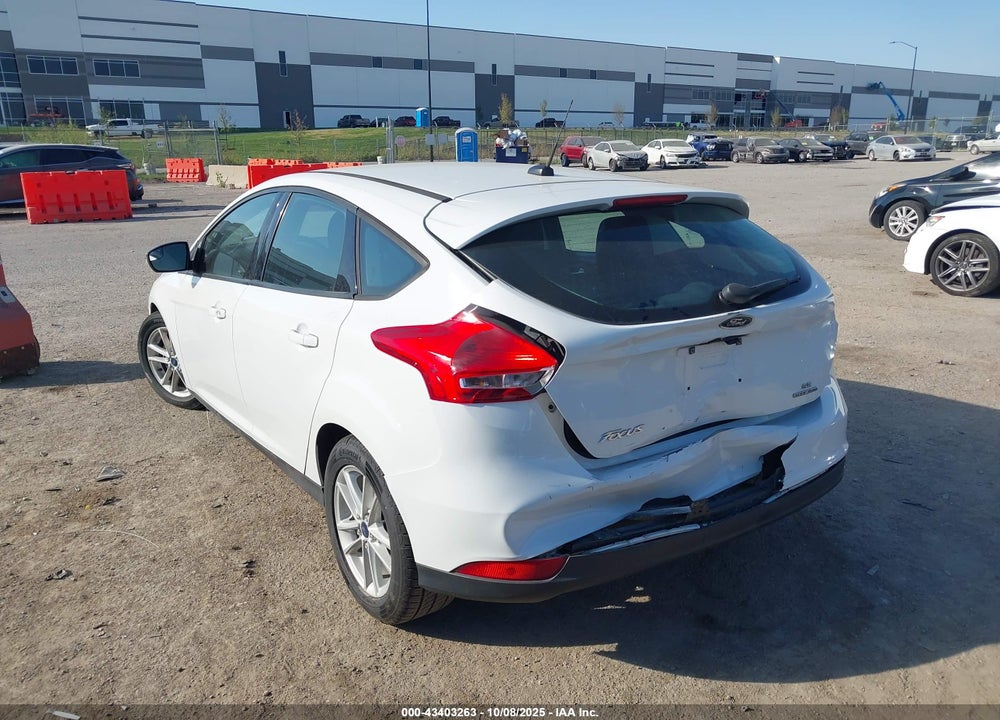 2016 FORD FOCUS SE VIN: 1FADP3K21GL221814