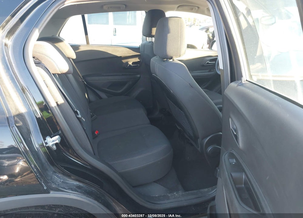 2019 CHEVROLET TRAX VIN: 3GNCJNSB0KL253726