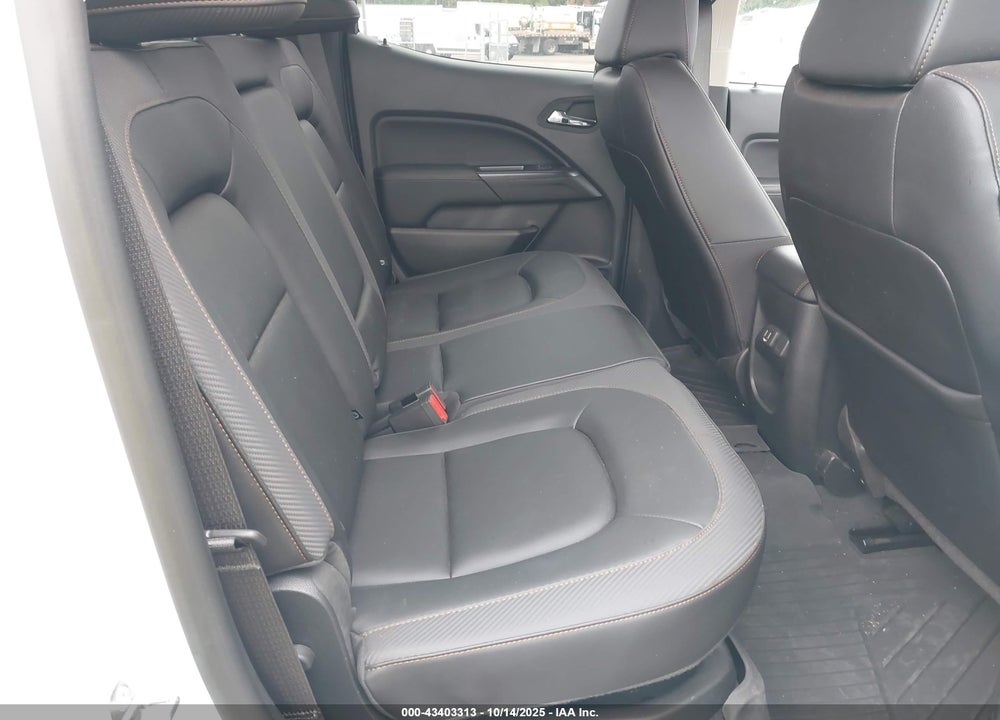 2022 GMC CANYON 4WD SHORT BOX AT4 - LEATHER VIN: 1GTG6FEN6N1263017