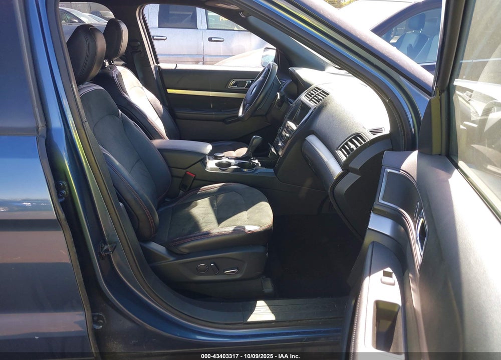 2018 FORD EXPLORER XLT VIN: 1FM5K8D87JGC25485