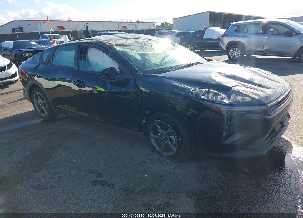 2025 KIA K4 LXS VIN: 3KPFT4DE8SE093701