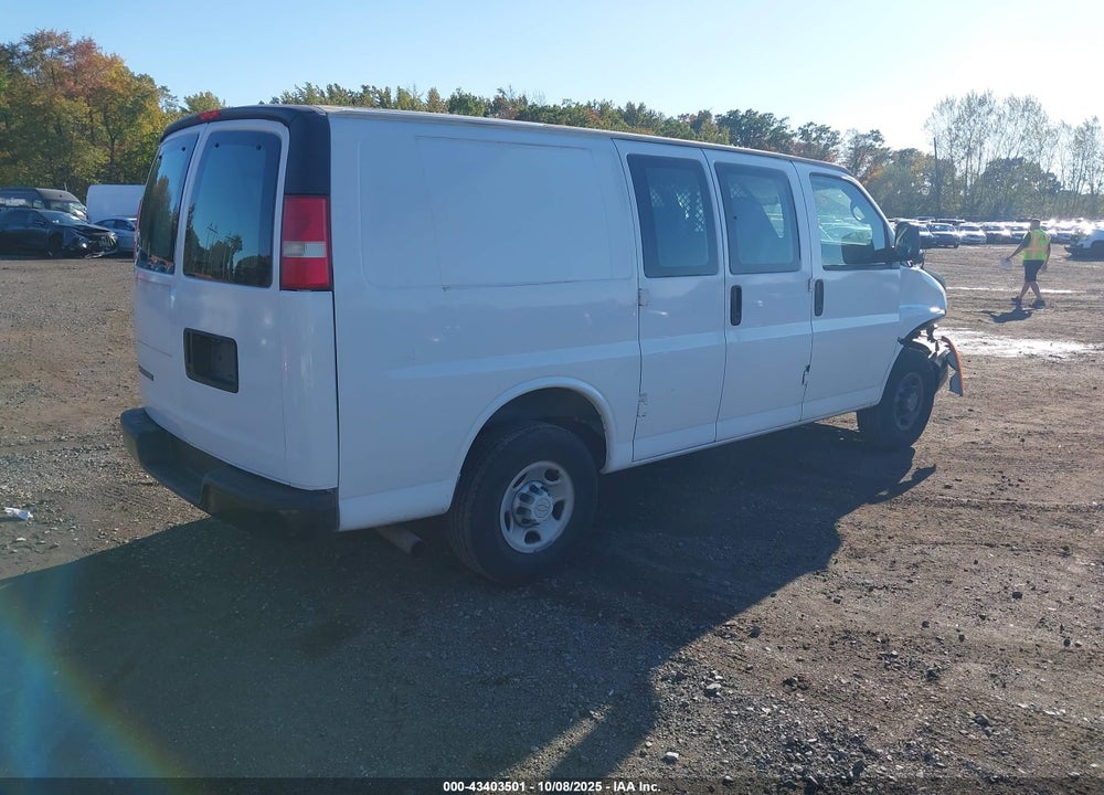 2007 CHEVROLET EXPRESS WORK VAN VIN: 1GCHG35U471229524