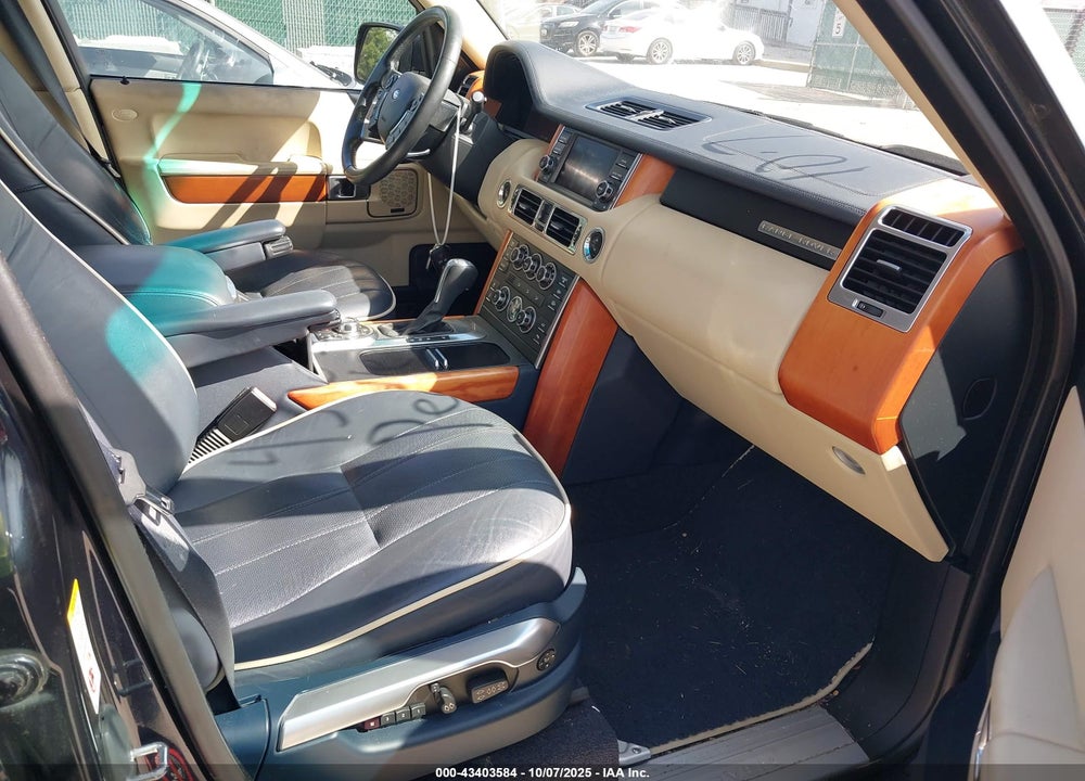 2010 LAND ROVER RANGE ROVER VIN: SALMF1D43AA315284