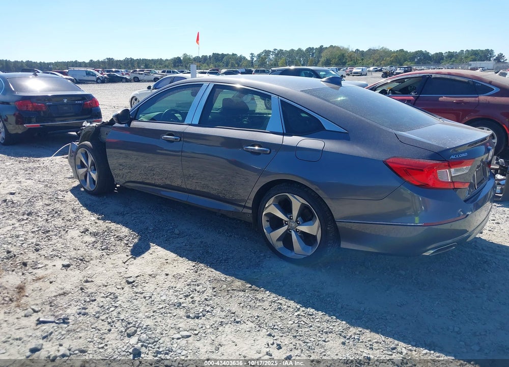 2018 HONDA ACCORD TOURING VIN: 1HGCV1F92JA072843