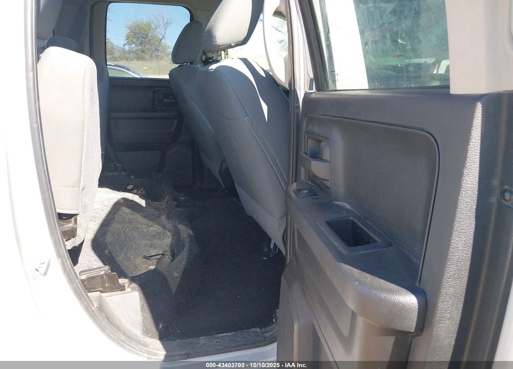 2014 RAM 1500 EXPRESS VIN: 1C6RR7FT2ES177823