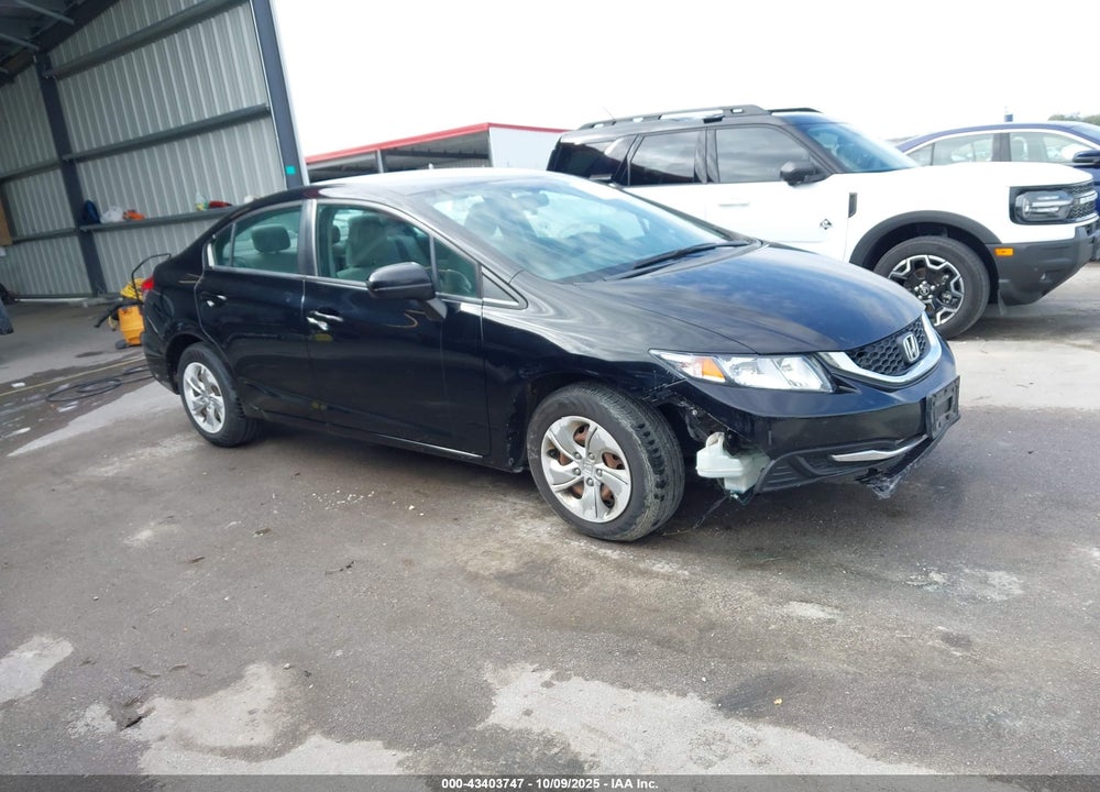 2015 HONDA CIVIC LX VIN: 19XFB2F56FE117052