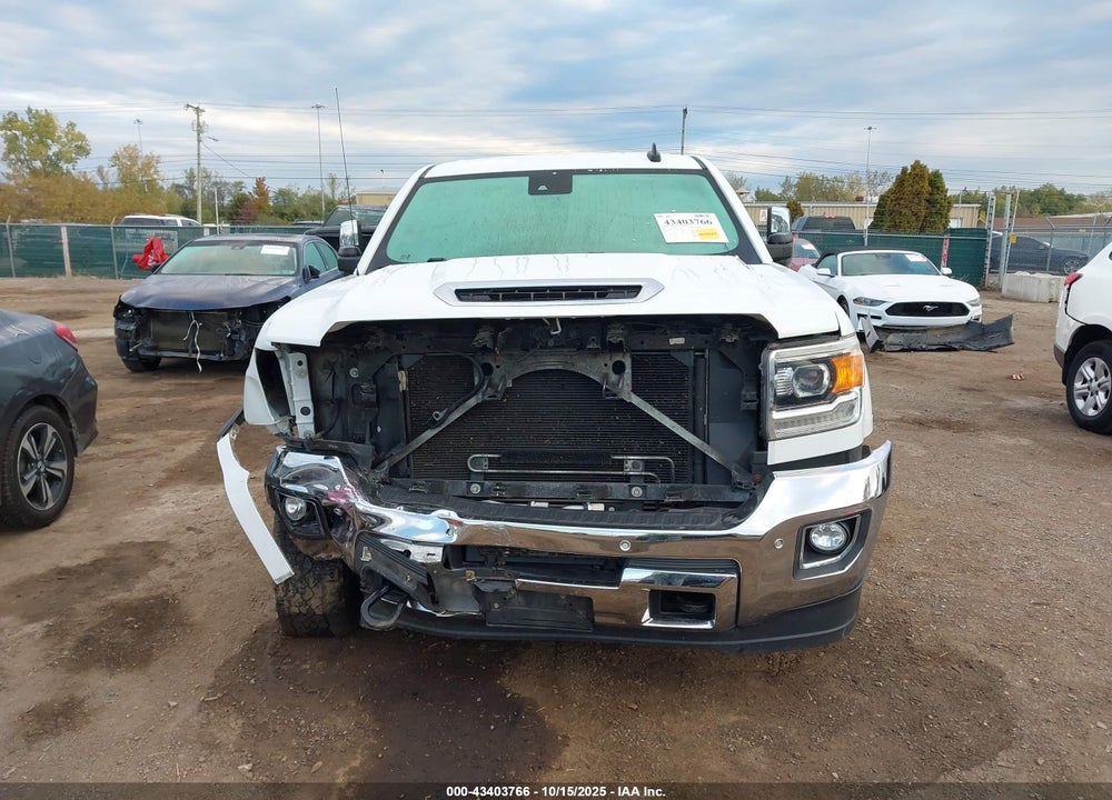 2017 GMC SIERRA 3500HD SLT VIN: 1GT42XEY0HF137872