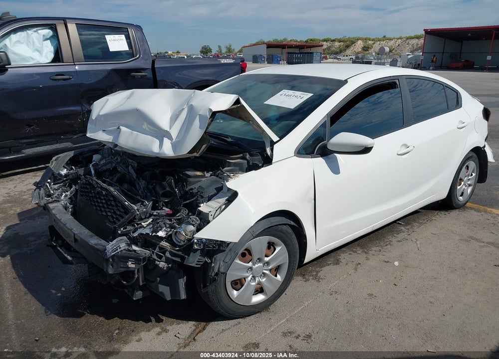 2017 KIA FORTE LX VIN: 3KPFK4A74HE064035