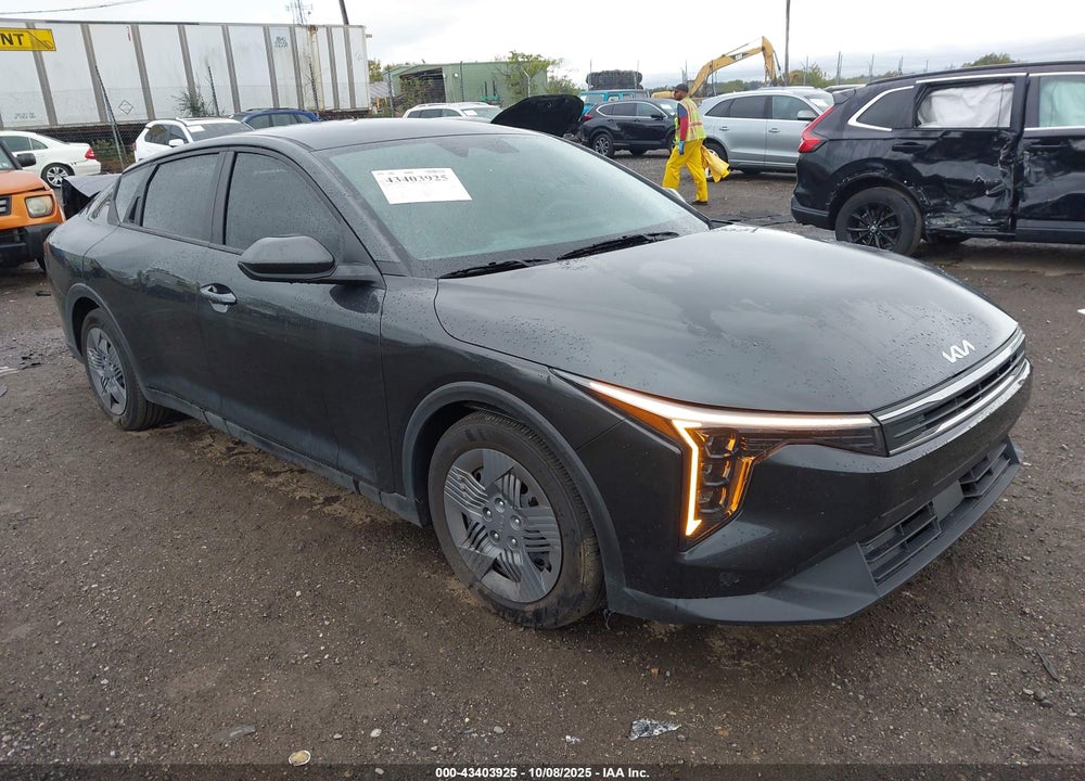 2025 KIA K4 LX VIN: 3KPFT4DE7SE003843