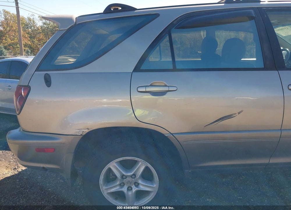 2000 LEXUS RX 300 VIN: JT6HF10U8Y0126748
