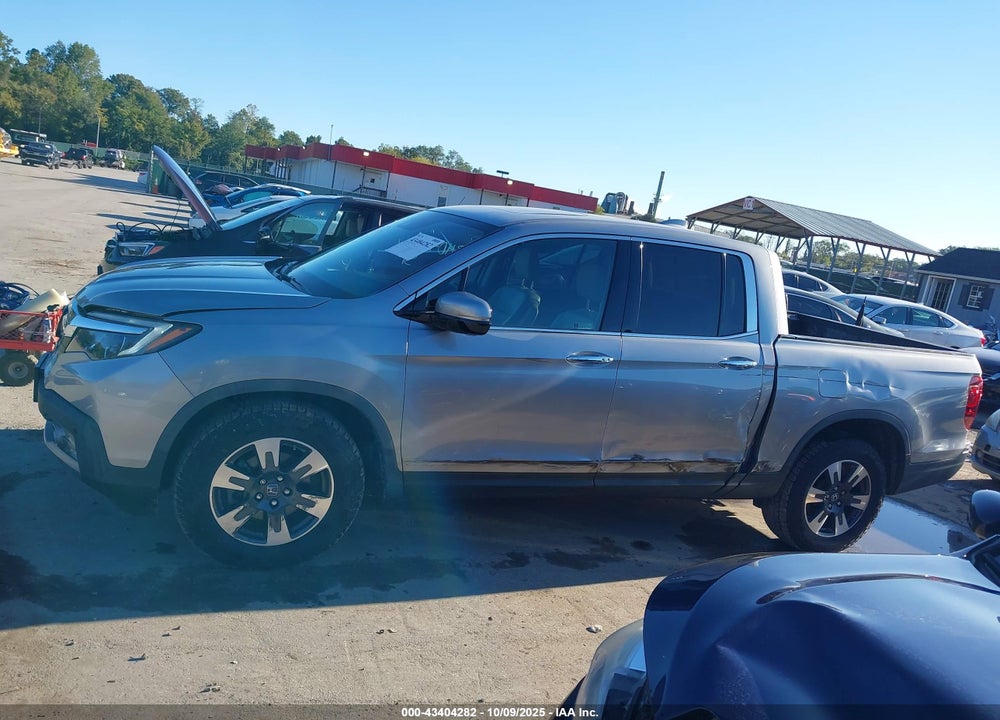 2019 HONDA RIDGELINE RTL-E VIN: 5FPYK3F74KB028897