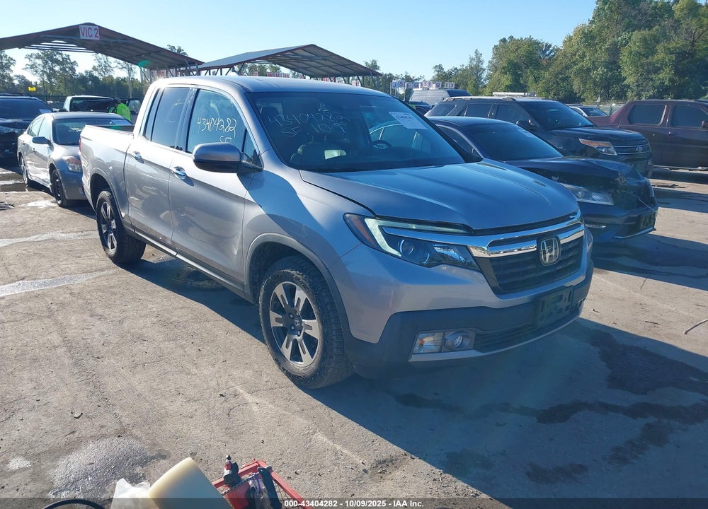 2019 HONDA RIDGELINE RTL-E VIN: 5FPYK3F74KB028897