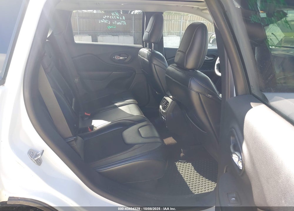 2019 JEEP CHEROKEE TRAILHAWK 4X4 VIN: 1C4PJMBX6KD167102