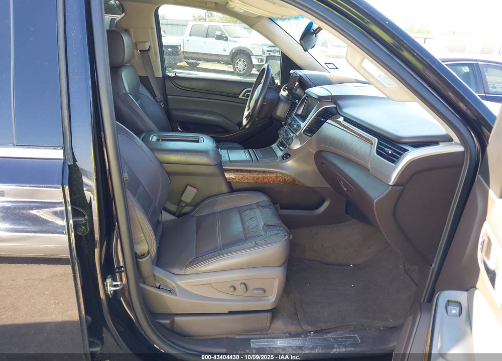 2015 GMC YUKON DENALI VIN: 1GKS2CKJ3FR163213